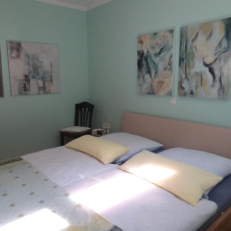 Holiday Flat With Idyllic Garden In Daun Ngoại thất bức ảnh